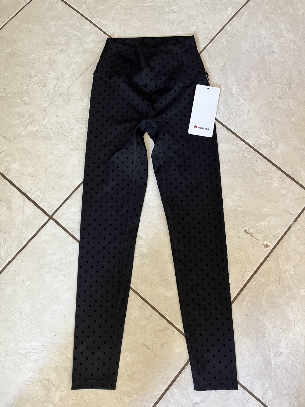 Lululemon Polka Dot Set - Picture 7 of 8